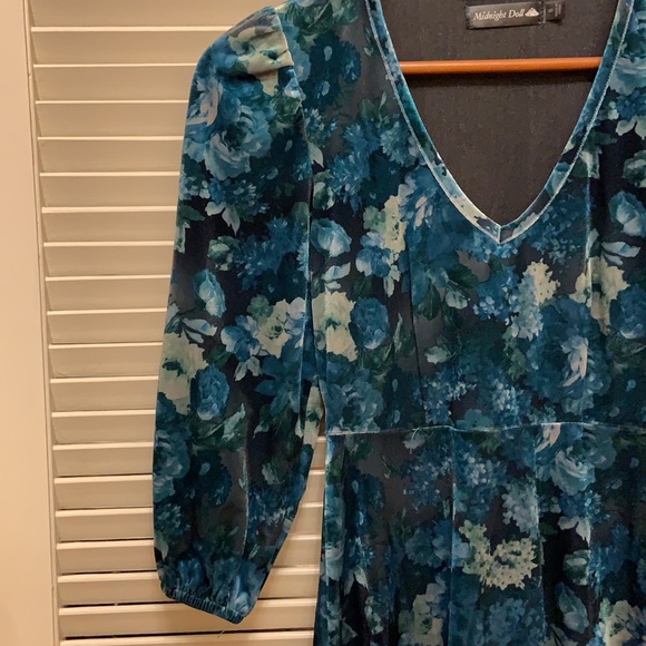 Midnight Doll Velvet Dress in Green Multi - Picture 3 of 14